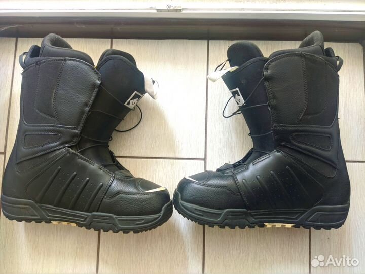 Сноубордические ботинки burton