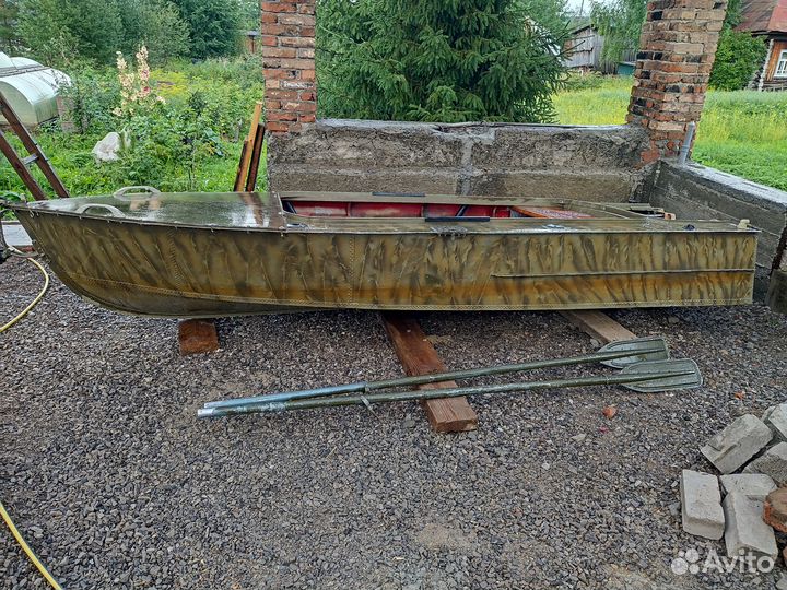 Лодка аллюминевая