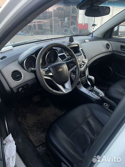 Chevrolet Cruze 1.6 AT, 2011, 300 000 км
