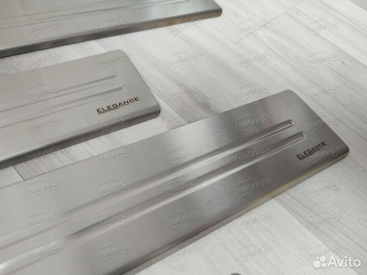 Накладки на пороги Citroen C4 Aircross 2012-2017