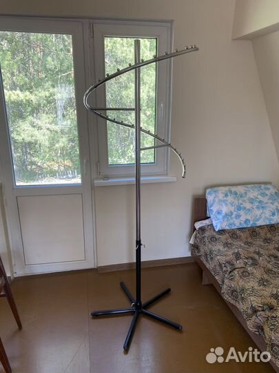 Вешалка напольная