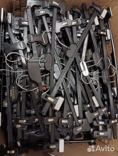 Плечики с прищепками