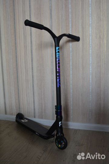 Трюковой самокат Reaction Stunt 3