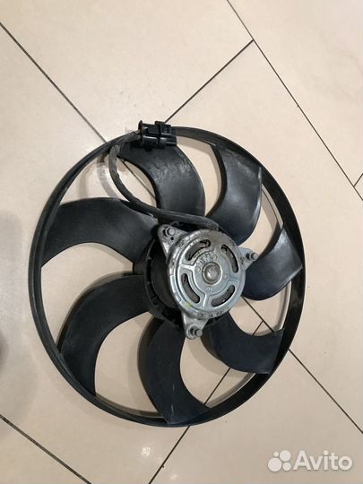 Вентилятор радиатора большой range rover evoque