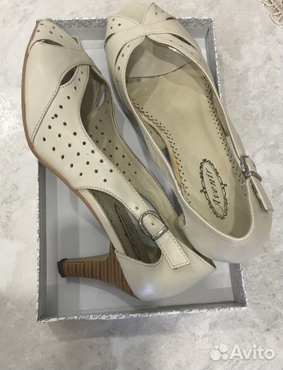 Обувь женская 38 размер бу