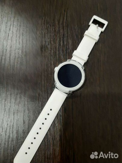 Умные часы Ticwatch E