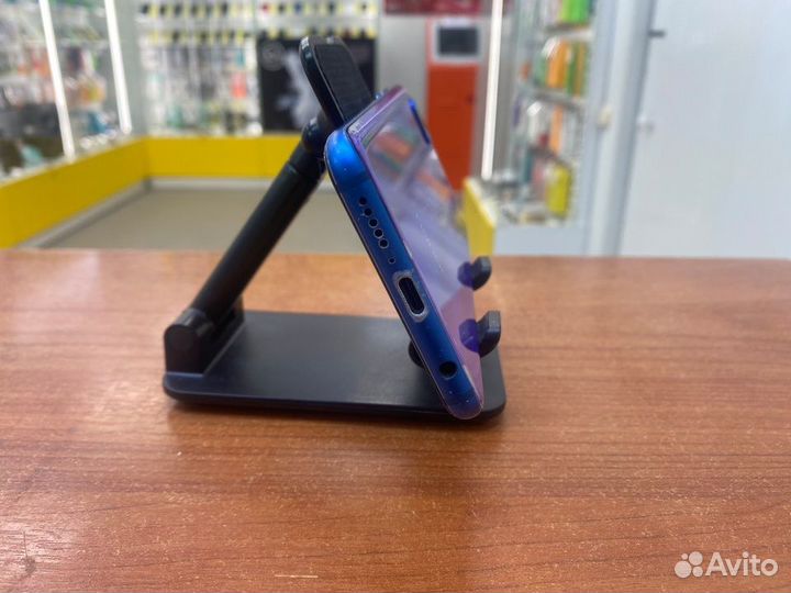 HONOR 10, 4/64 ГБ