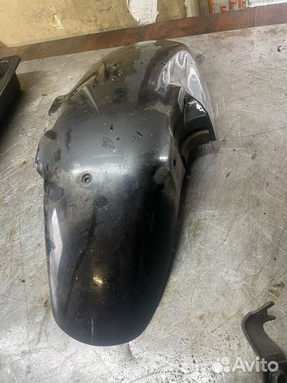 Переднее крыло Suzuki SV400 SV650