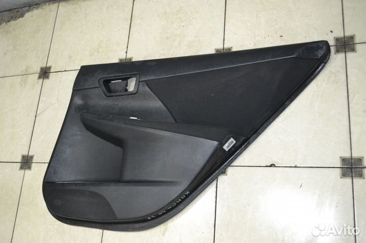 Обшивка двери задняя правая Toyota Camry 50