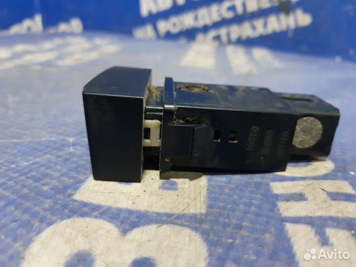 Кнопка обогрева сидений Kia Sorento 1 внедорожник