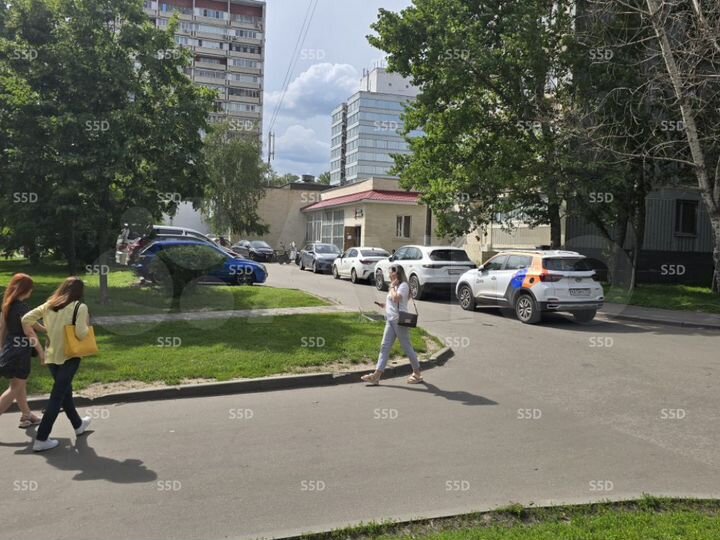 Сдам торговое помещение, 183.1 м²