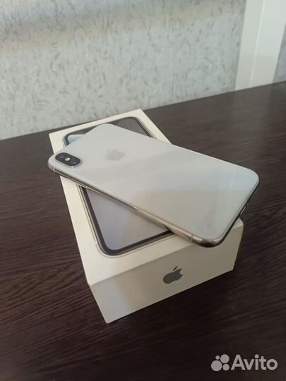 iPhone, 4 ГБ