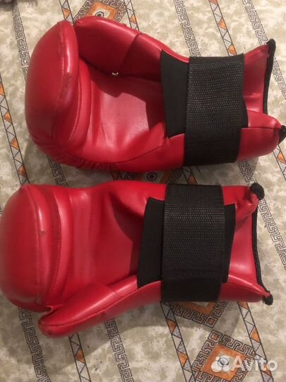 Перчатки для единоборств