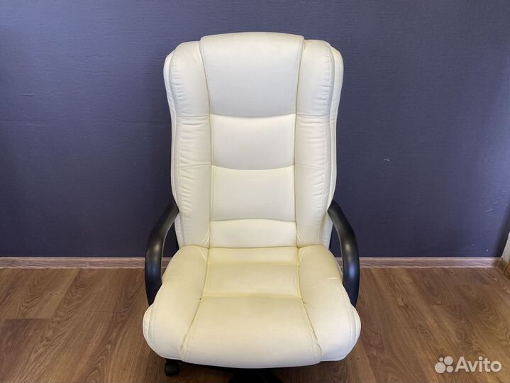 Офисное кресло от производителя