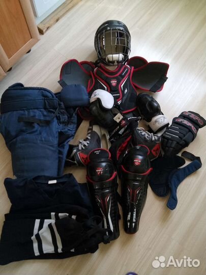 Детская хоккейная форма всё в комлекте