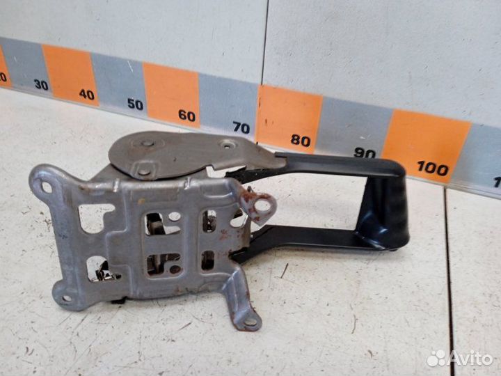 Рычаг стояночного тормоза Renault Megane 2 1.6