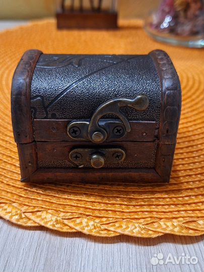 Шкатулка сундучок для любимых украшений