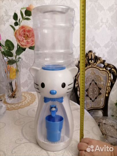 Кулер для воды и сока