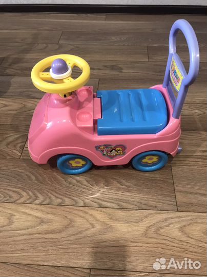 Машинка каталка в хорошем состоянии