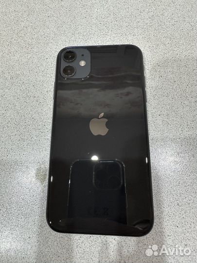 Телефон iPhone 11 64gb