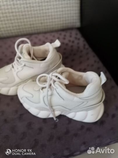 Кроссовки для девочек