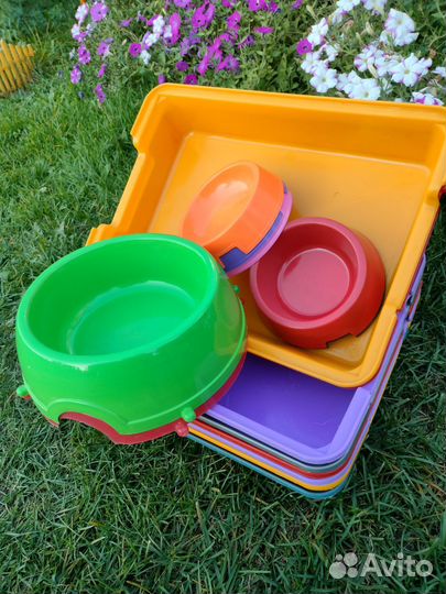 Миски и лотки для животных