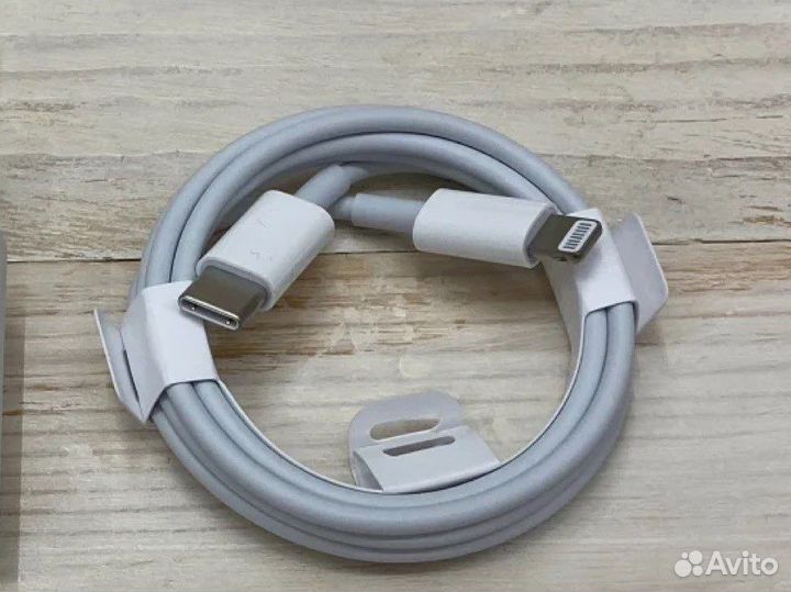 Провод USB-C — Lightning apple