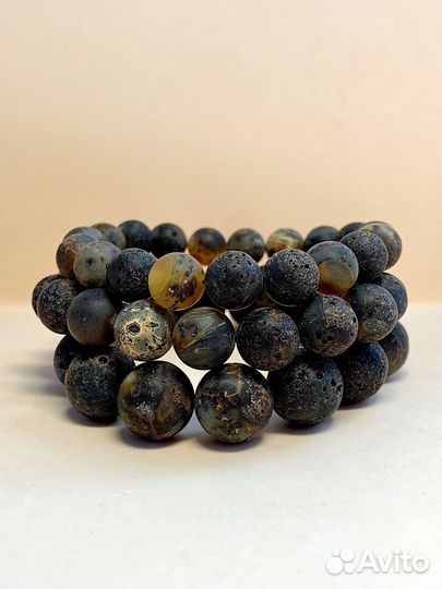 Шар из натуральный янтаря. Пейзажный шлак