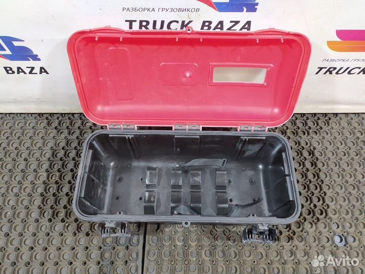 Бардачок огнетушителя Iveco Stralis