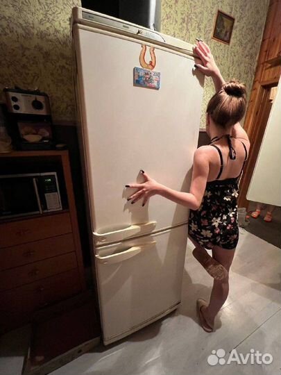 Холодильник Stinol