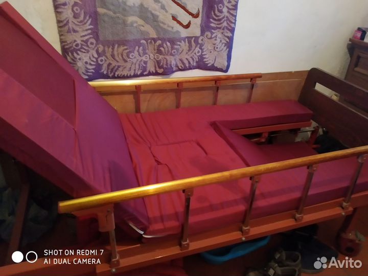 Кровать для лежачих больных с туалетом