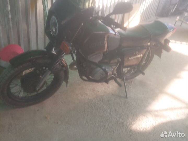 Мотоцикл иж планета 5