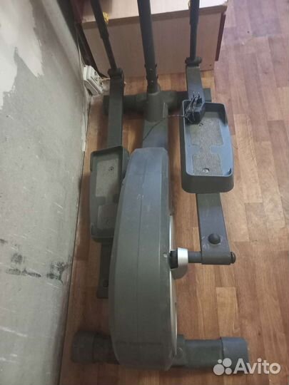 Эллиптический тренажер torneo