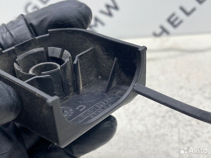 Крышка плюсовой клеммы Bmw E39 M52TU M54