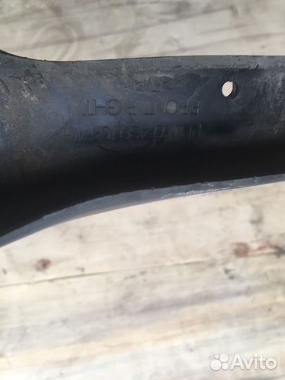 Брызговик правый Lexus RX450h