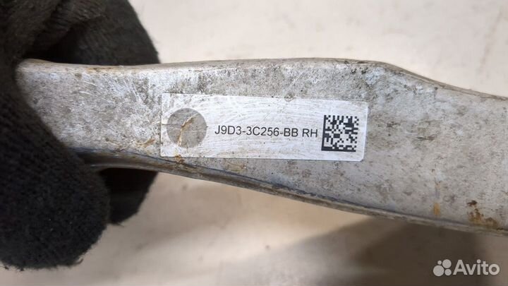 Рычаг подвески правый передний Jaguar I-Pace