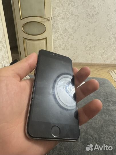 iPhone 6S, 32 ГБ