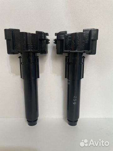 Форсунка правая омывателя фар Toyota Rav4 40 рест