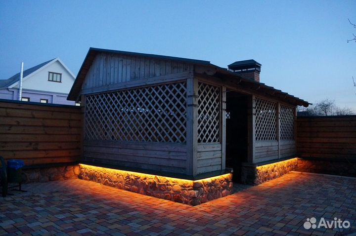 Украшение домов гирляндами - контурное освещение