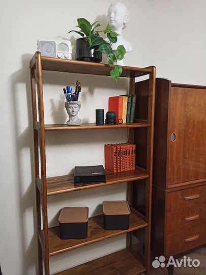 Стеллаж деревянный