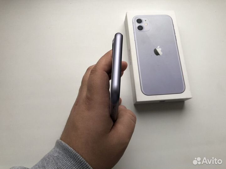 iPhone 11, 64 ГБ