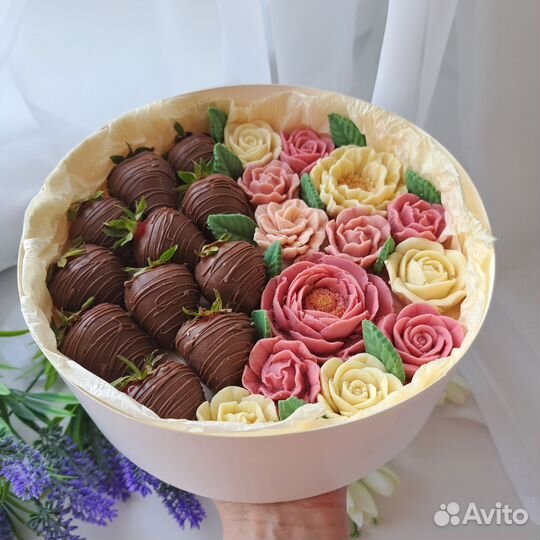 Шоколад. Букеты Наборы Подарки Клубника