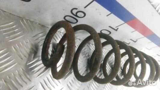 Пружина задняя volkswagen passat B6 (YEA13LY01)