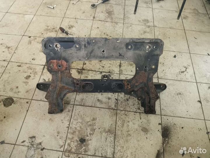 Подрамник передний Partner Berlingo