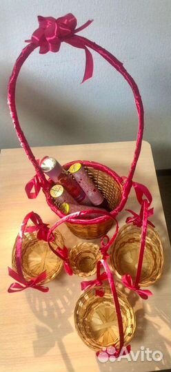 Корзина плетеная для подарков