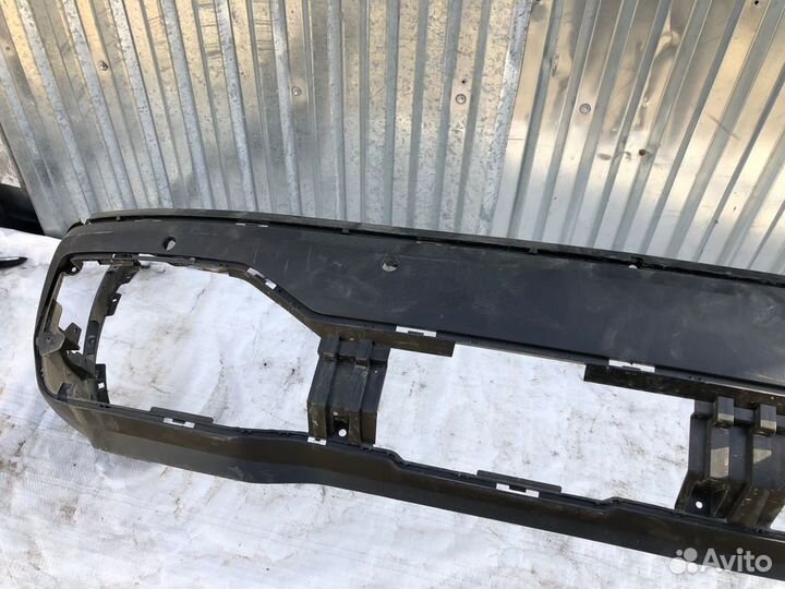 Kia Sorento 20- Бампер задний нижняя часть 1553