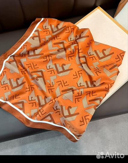 Шелковый платок