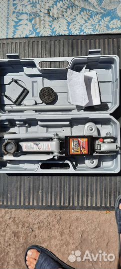 Домкрат 2т.высокий