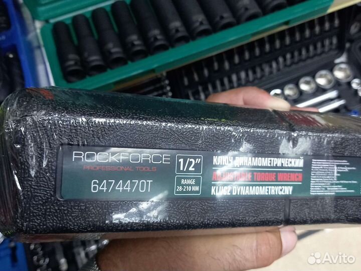 Динамометрический ключ Stels 28-210