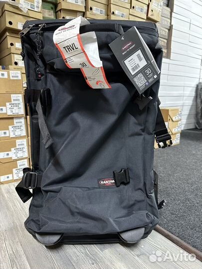 Чемодан Eastpak
